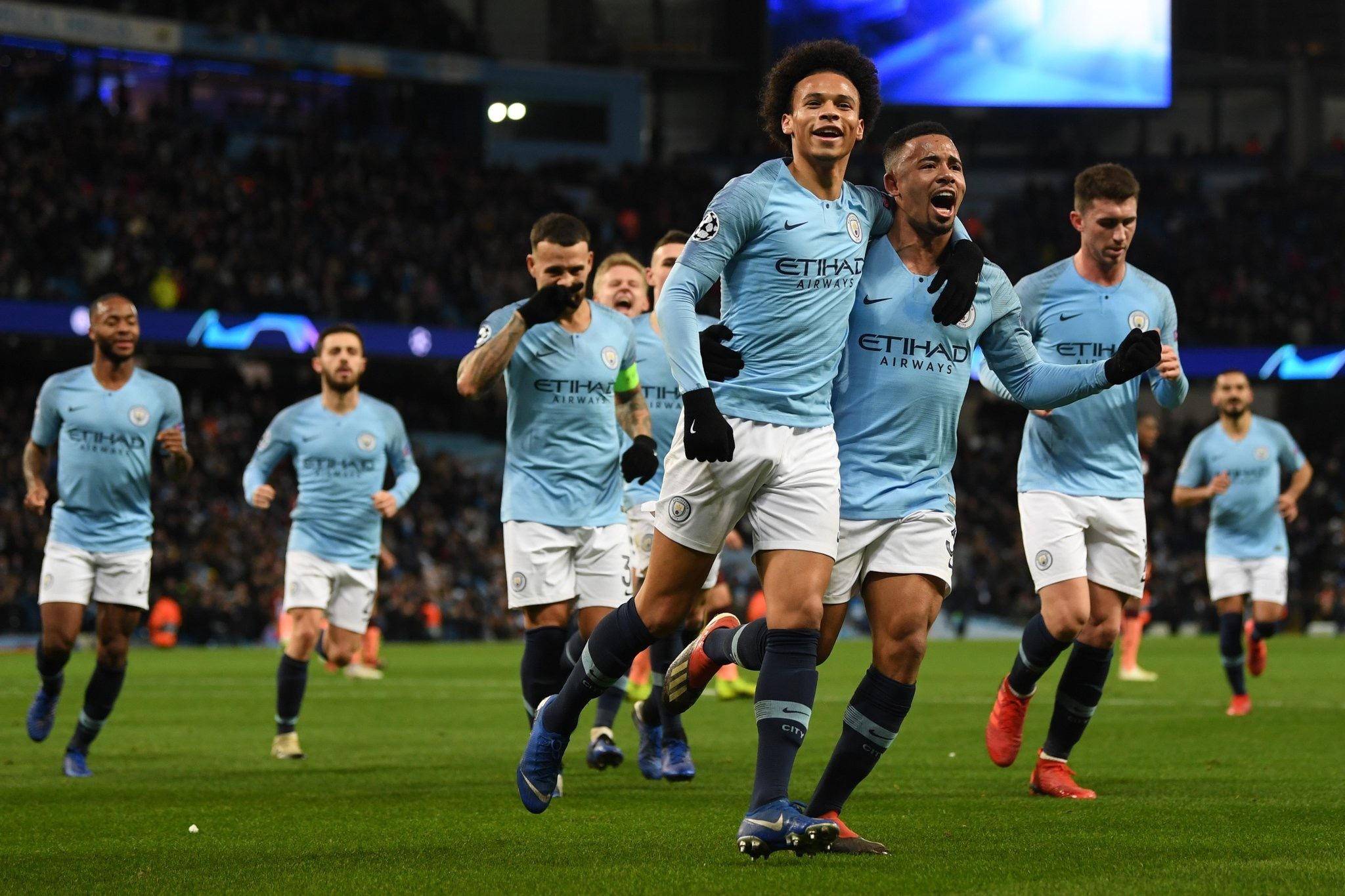 斯顿维拉的 斯顿维拉的